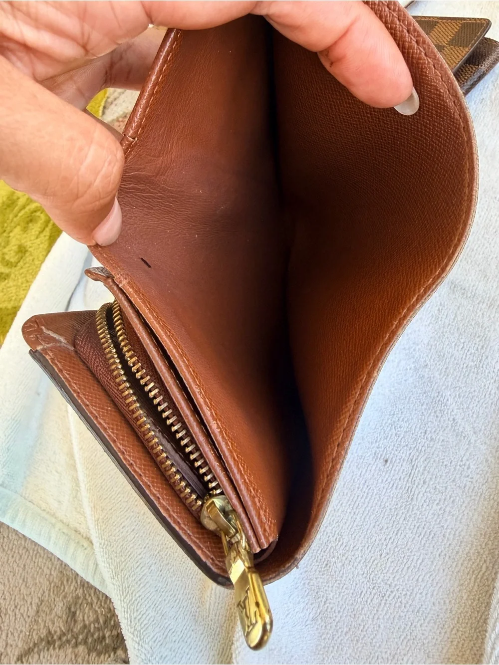Sold!!Louis Vuitton Slim Compact Wallet Monogram CT8063💝💝💝